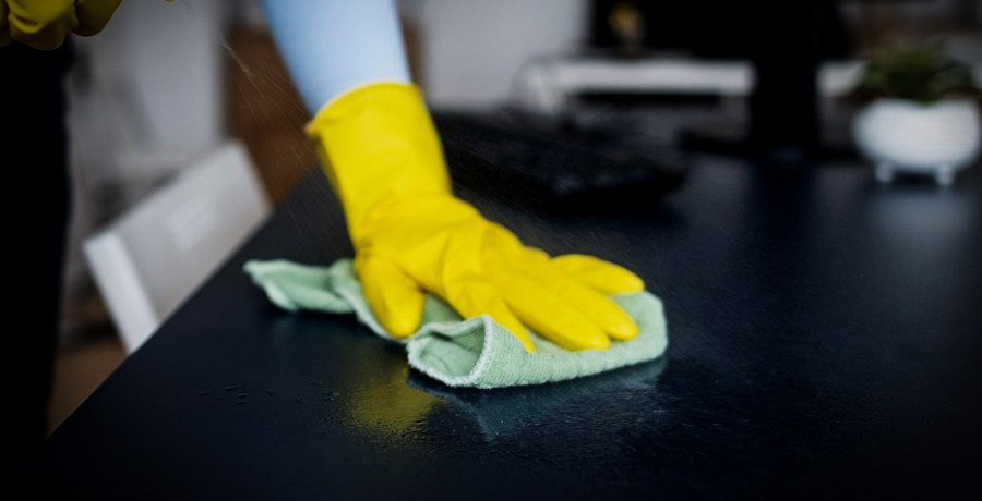 Als schoonmaker speel je een essentiële rol in het creëren van een schone en gastvrije omgeving voor onze medewerkers en klanten.