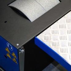 A009-3